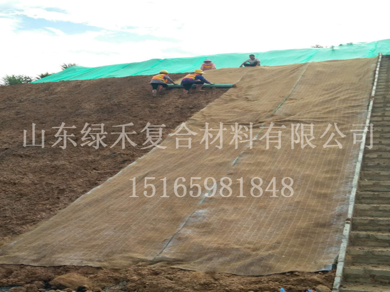 植生毯公路边坡铺设需要注意什么？